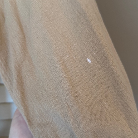 ✨ Illoura the Label Tan Long Sleeve Button Romper – Size Medium / 10 ✨ - Picture 5 of 5